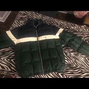 Selling a winter tommy jacket for men, or unisex!